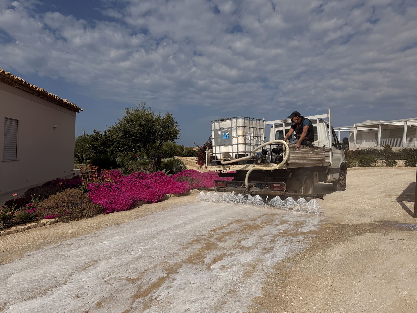 Aspersione Soil Sement in villa privata in Sicilia